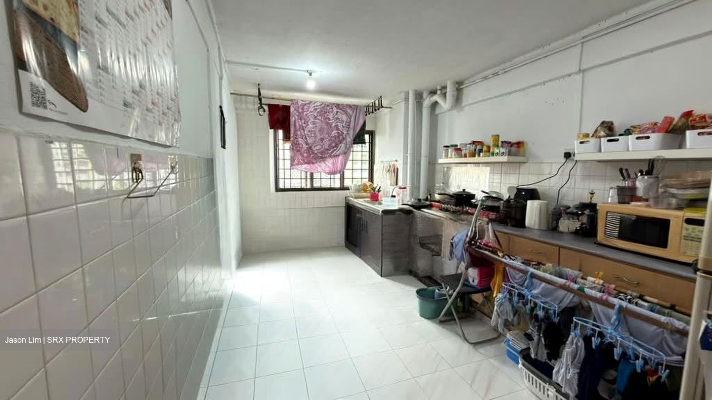 Blk 245 Jurong East Street 24 (Jurong East), HDB 3 Rooms #562095211